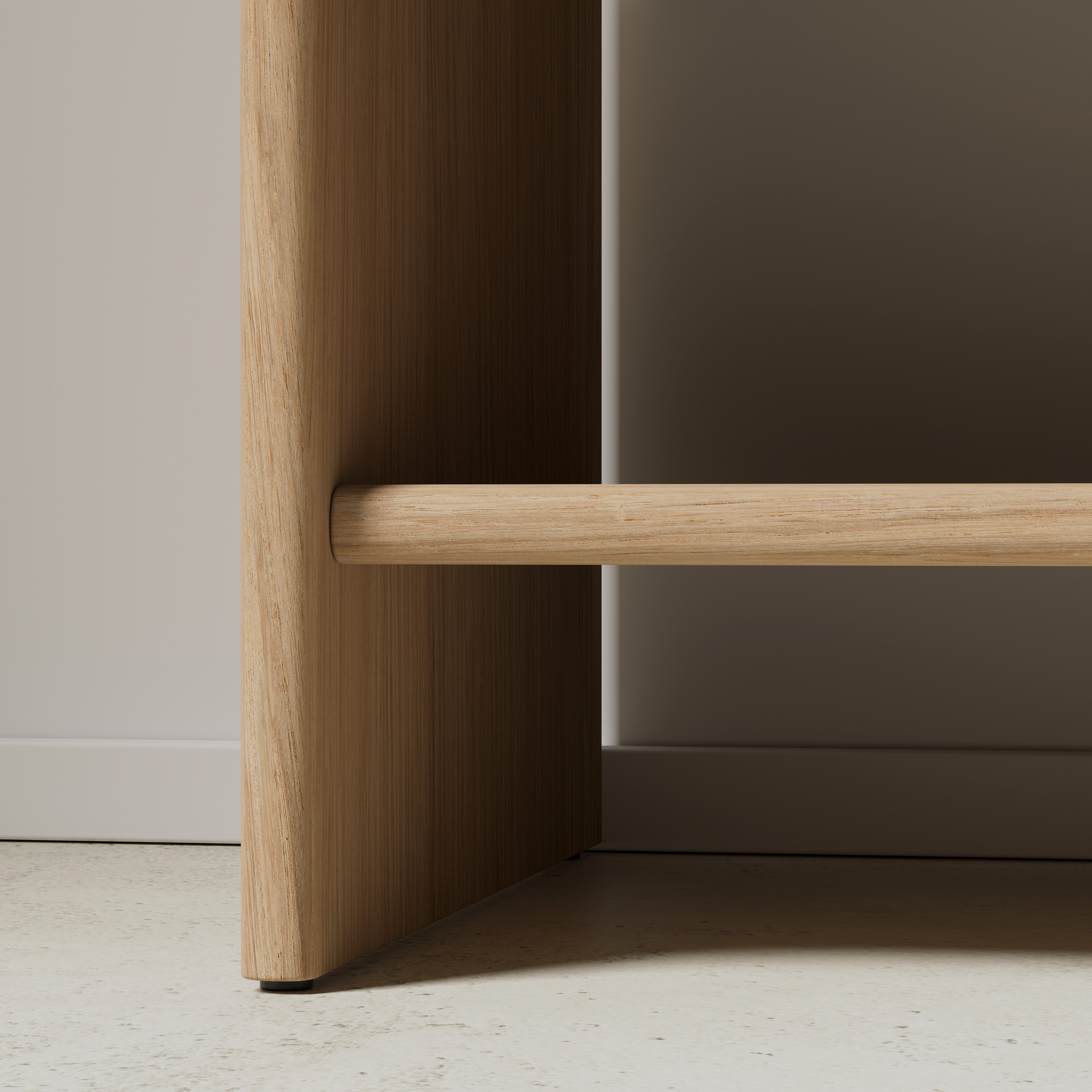 oak nightstand, flutted front, detail view